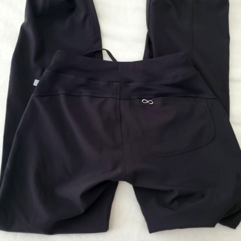 Scrub pants cherokee infinity